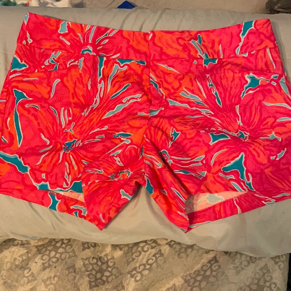 Lilly Pulitzer size 6 shorts